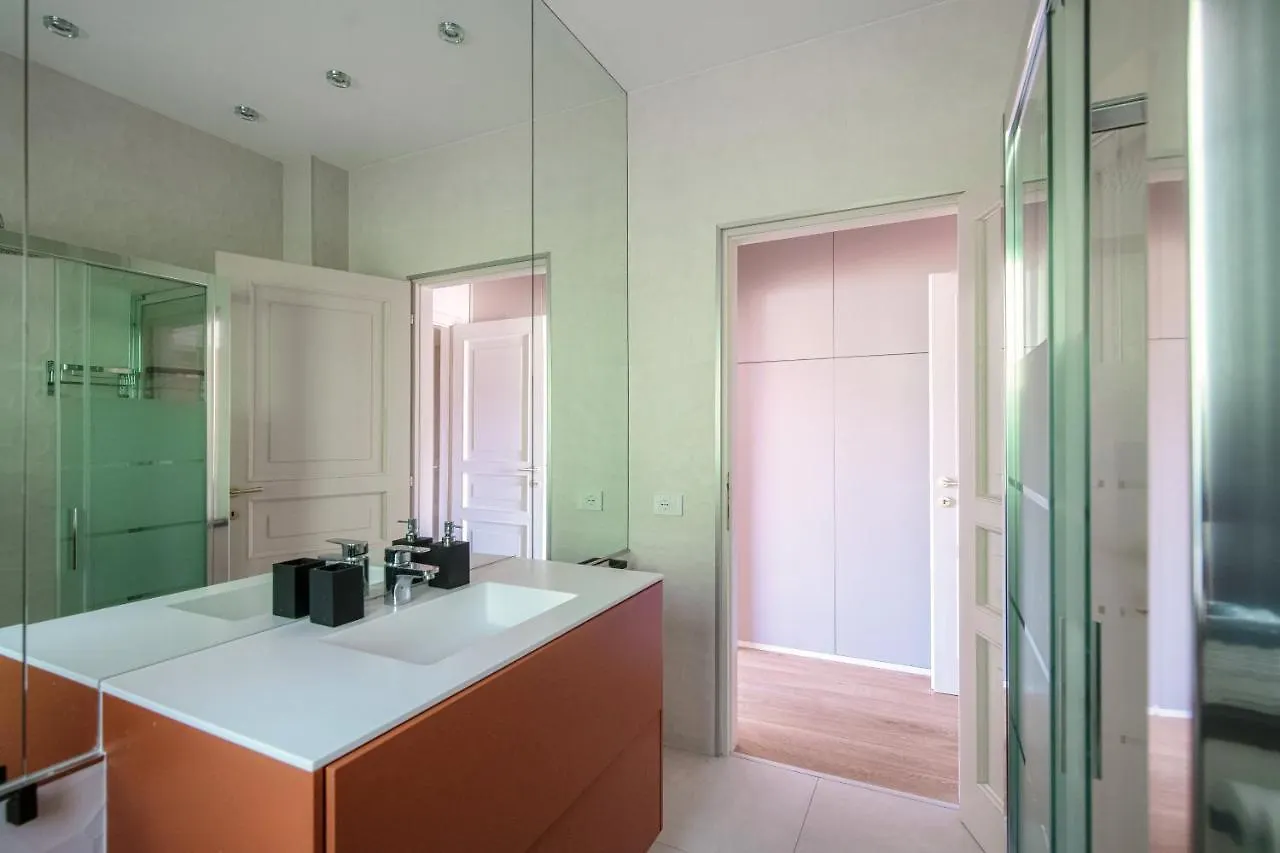 Joivy Villa Sofia Como Italy